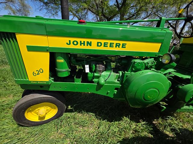 Image of John Deere 620 equipment image 2