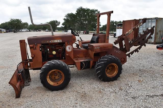 Image of Ditch Witch R40 equipment image 1