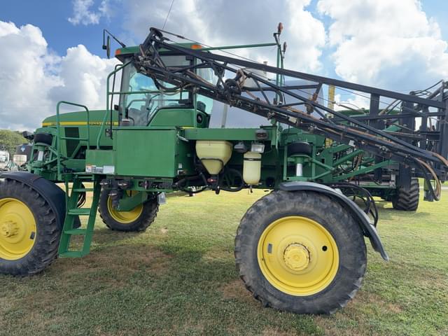 Image of John Deere 4700 equipment image 4