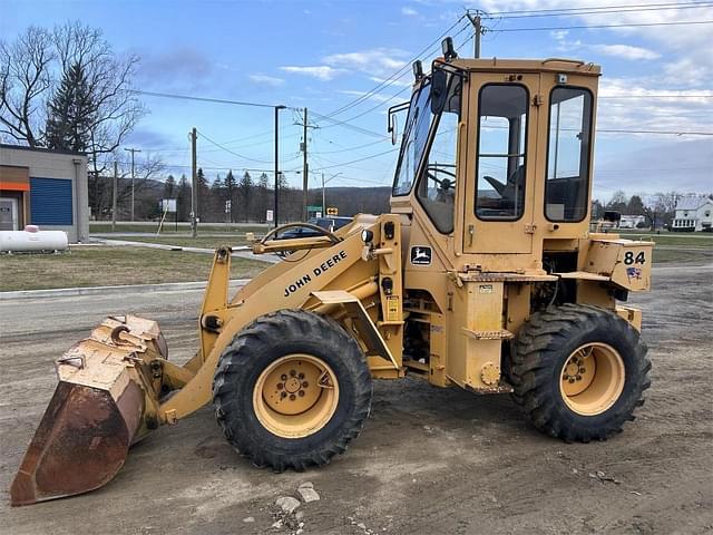 Image of John Deere 84 equipment image 1