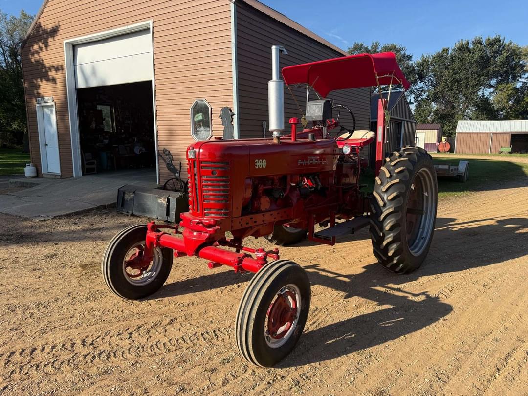 Image of Farmall 300 Primary image