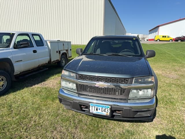 Image of Chevrolet Colorado equipment image 1