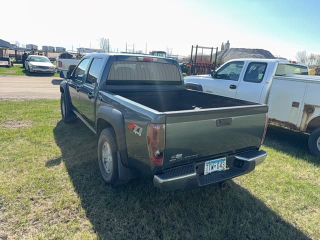 Image of Chevrolet Colorado equipment image 4