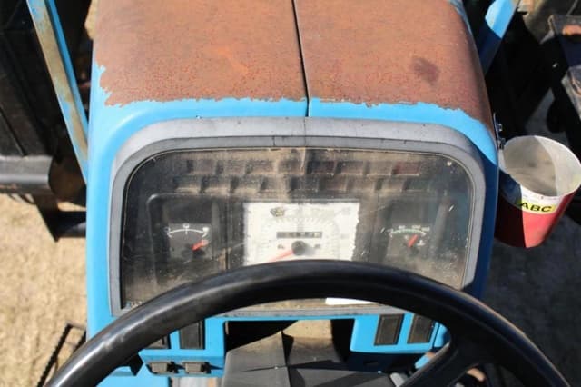 Image of Ford 6640 equipment image 4