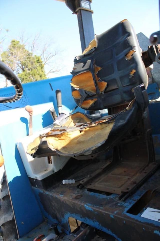 Image of Ford 6640 equipment image 2