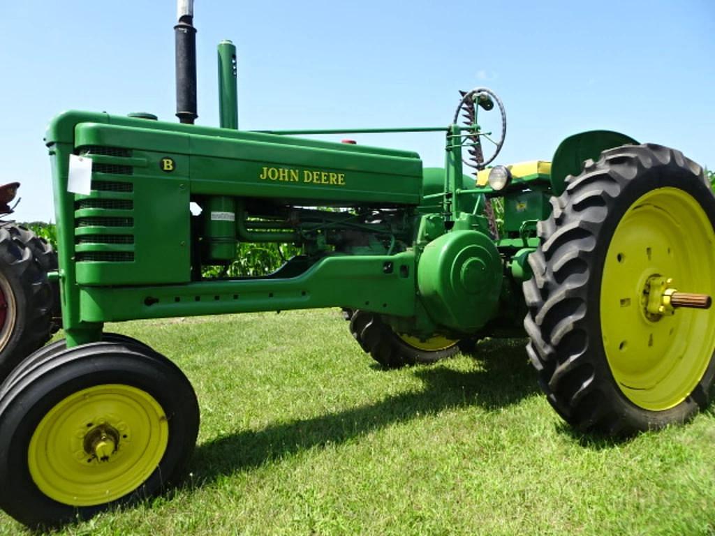 Image of John Deere B Primary image