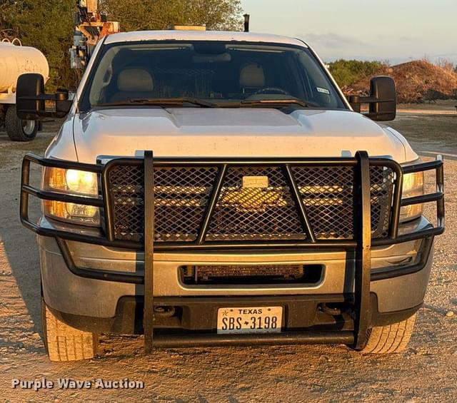 Image of Chevrolet 3500HD equipment image 1