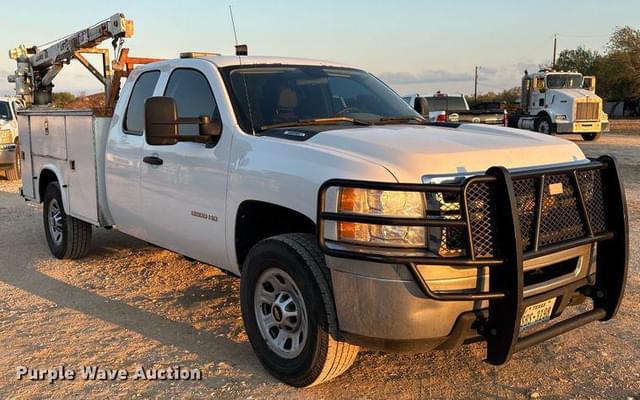 Image of Chevrolet 3500HD equipment image 2