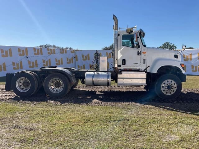 Image of International HX515 equipment image 3