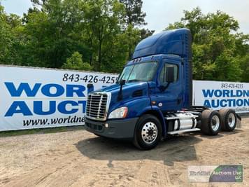 Main image Freightliner Cascadia 113