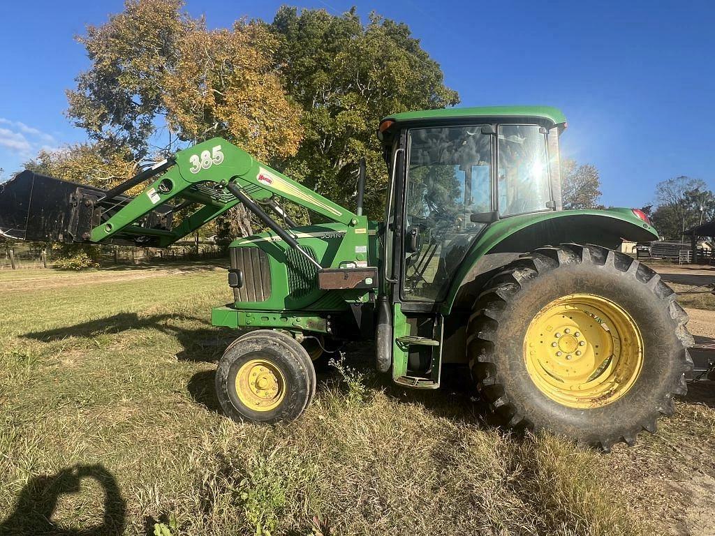 Image of John Deere 6215 Primary image