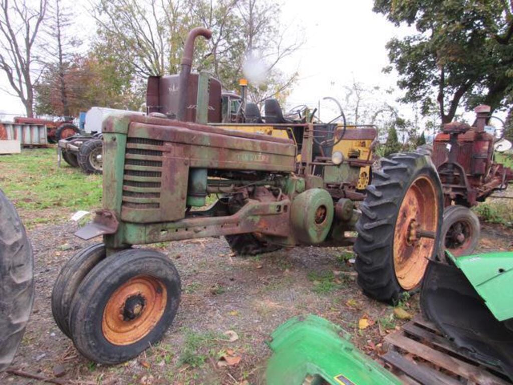 Main image John Deere B