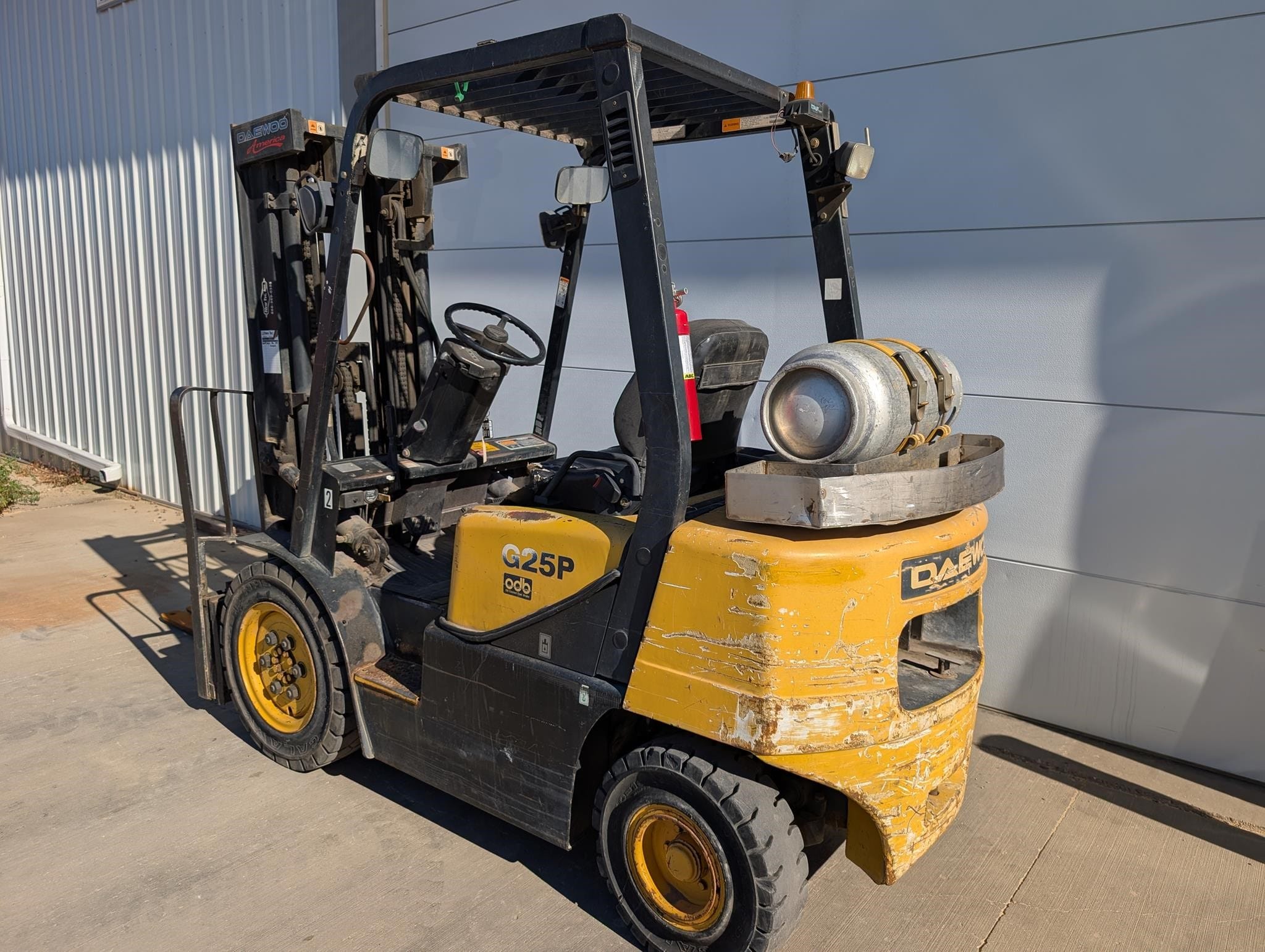2004 Daewoo G25P  Equipment Image0