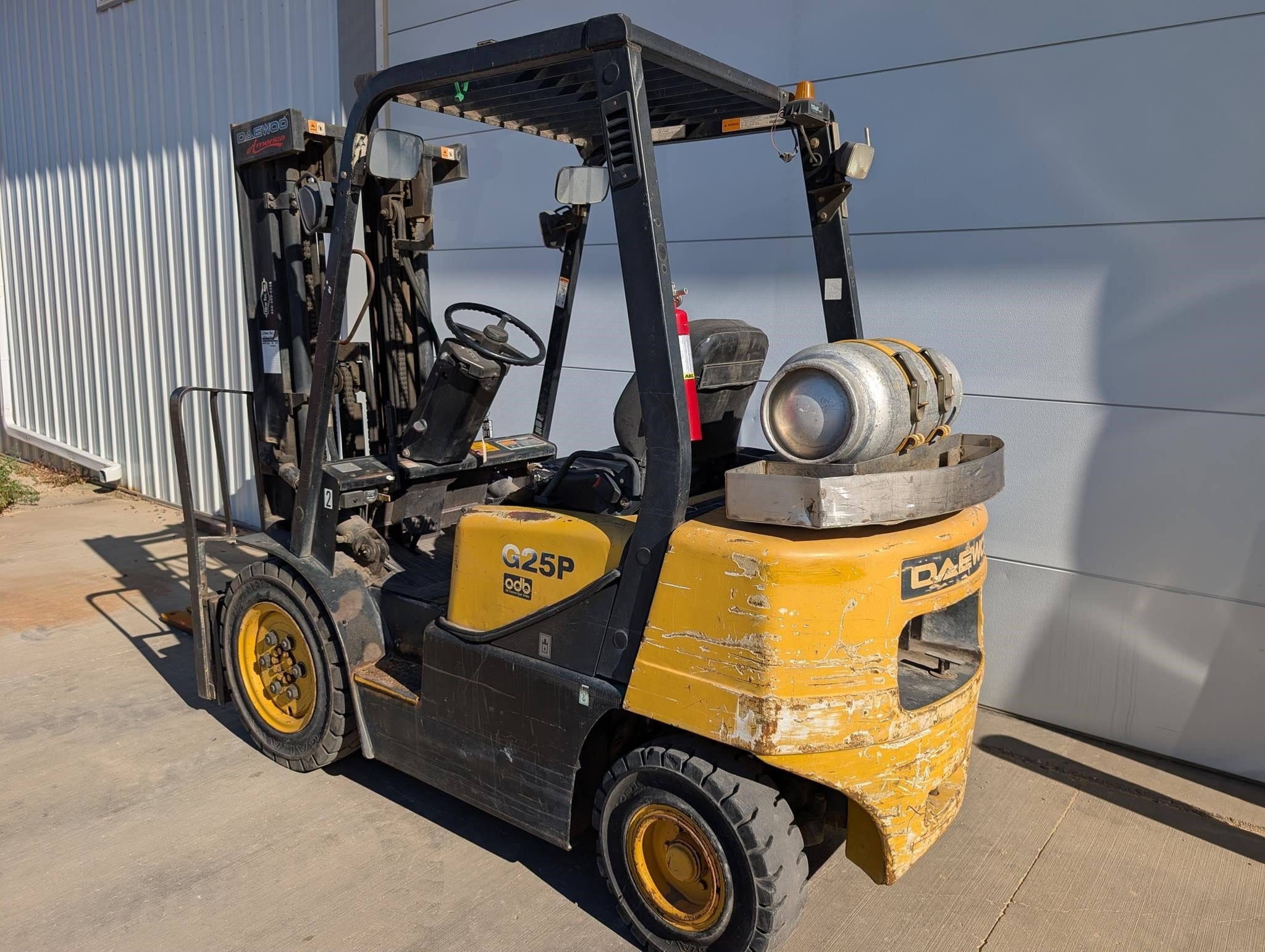 2004 Daewoo G25P  Equipment Image0