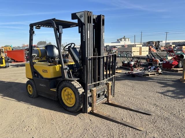 Image of Daewoo G25S-3 equipment image 1