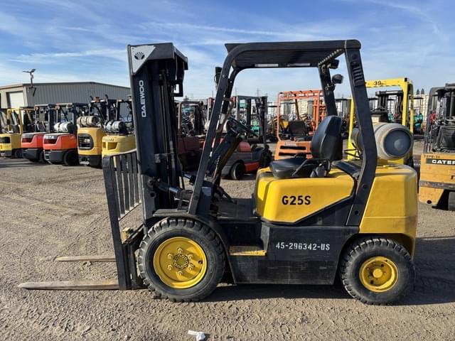 Image of Daewoo G25S-3 equipment image 4
