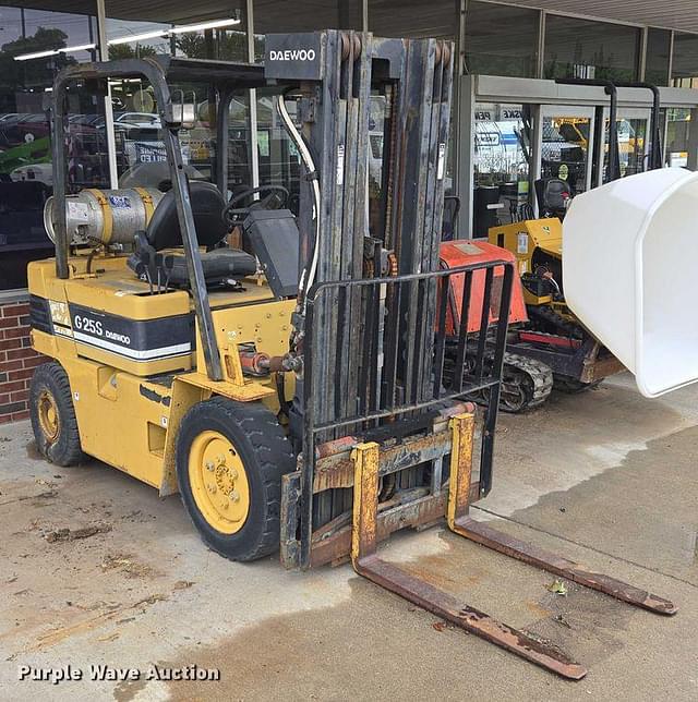Image of Daewoo G25S equipment image 2