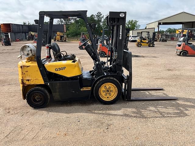 Image of Daewoo G30P equipment image 3
