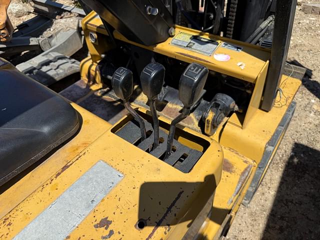 Image of Daewoo G30S equipment image 1