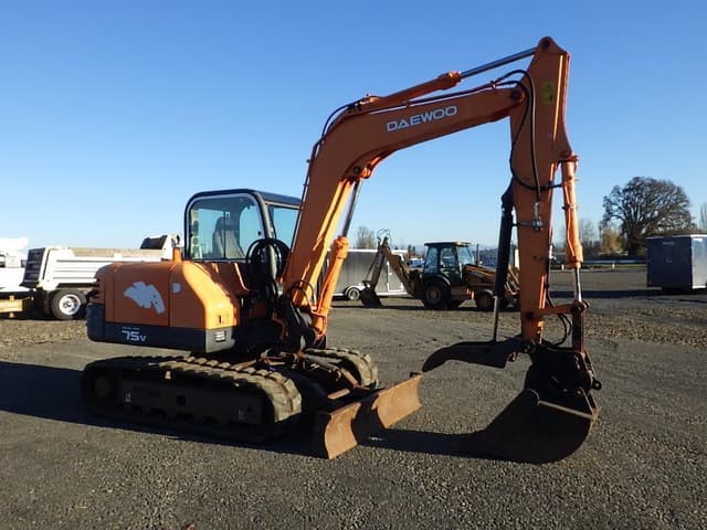 Image of Daewoo SL75-V equipment image 1