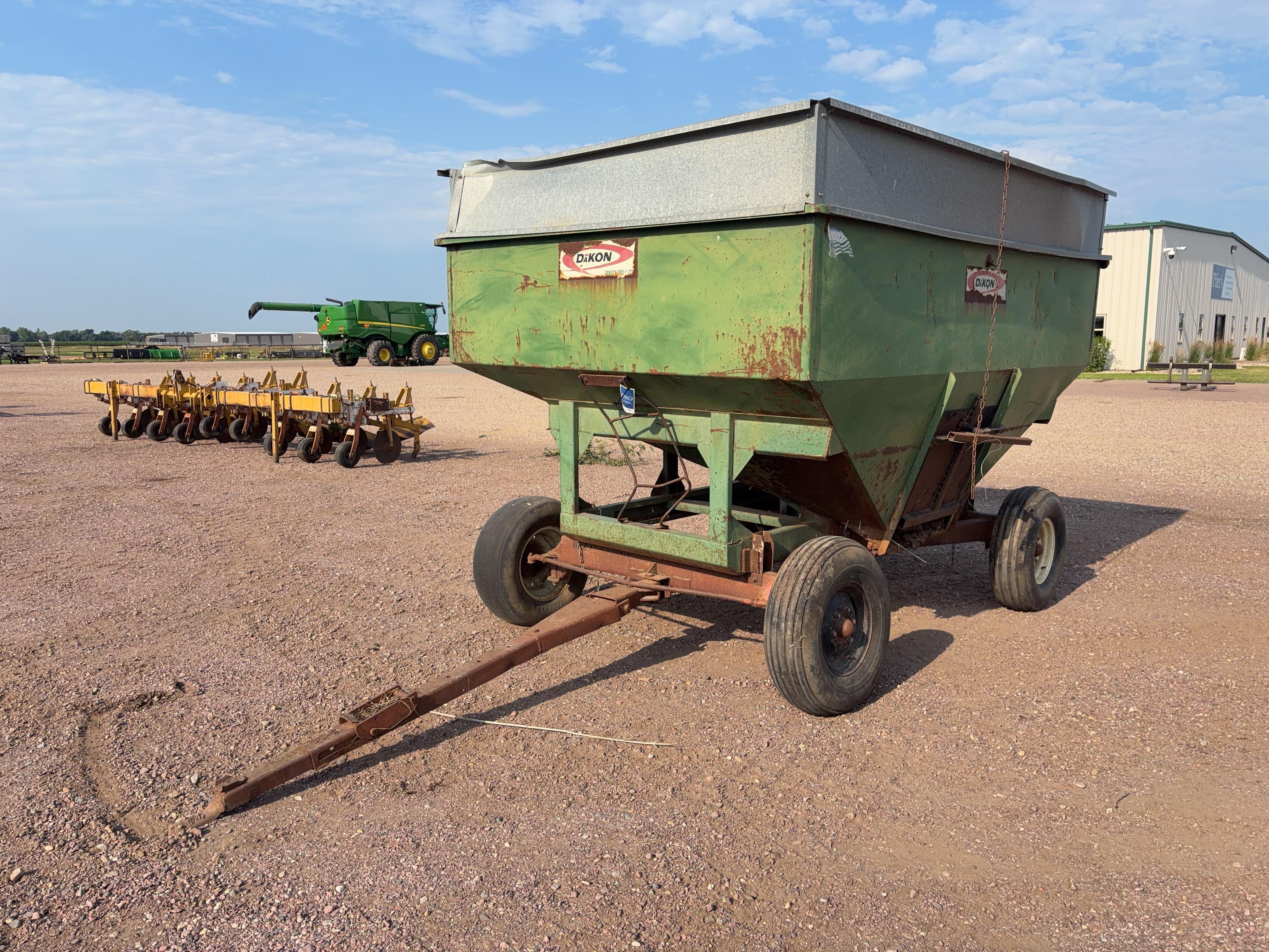 Dakon 8088 Equipment Image0