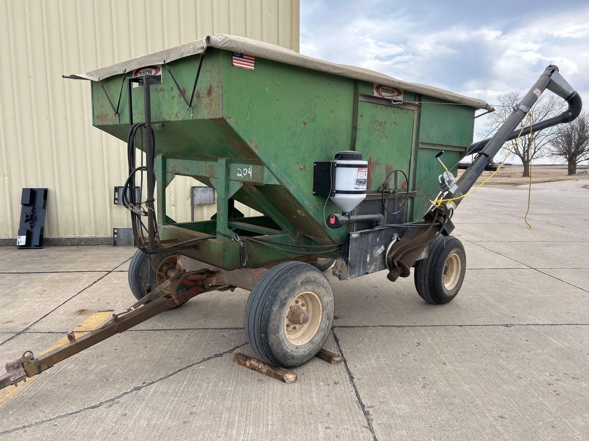 Dakon 250 Equipment Image0