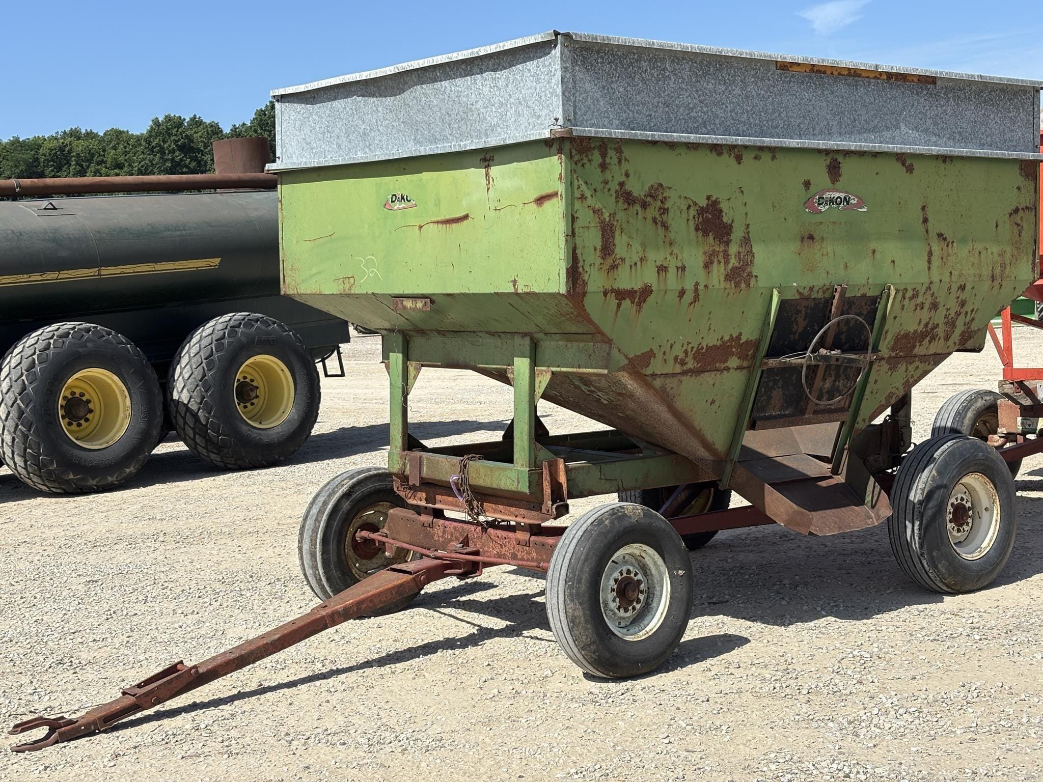 Dakon 8088 Equipment Image0