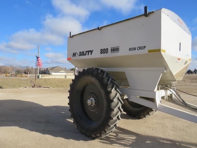 Image of Dalton Ag. Mobility 800 equipment image 1