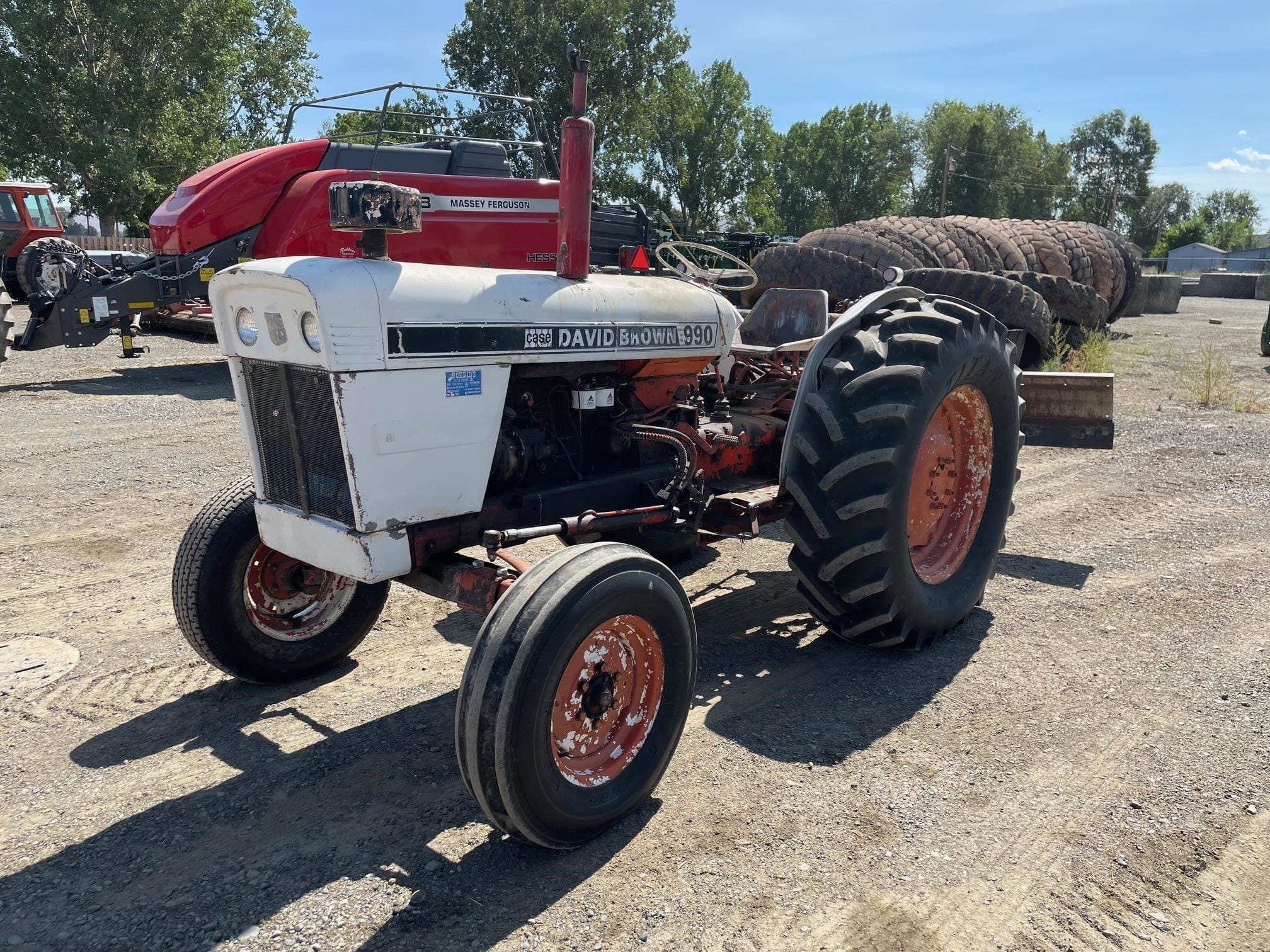 David Brown 990 Equipment Image0