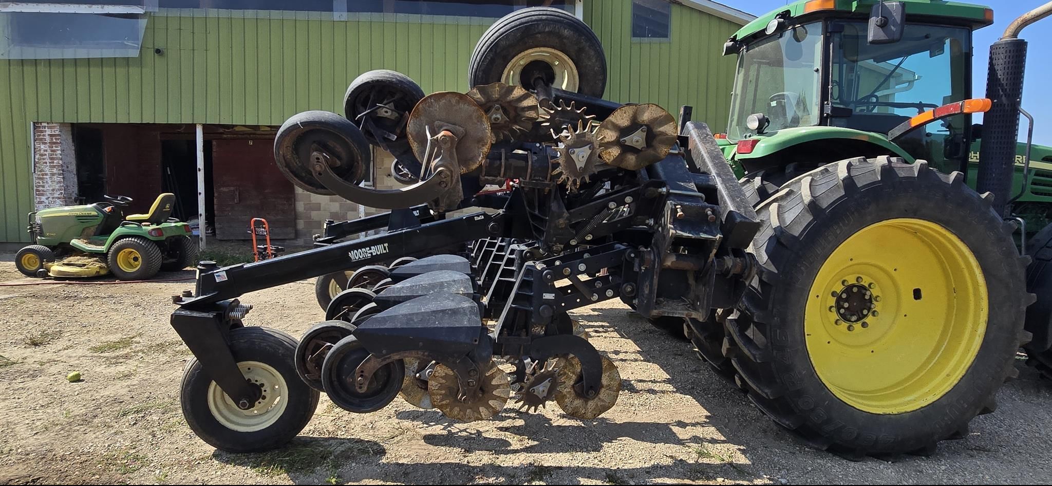 Dawn Pluribus Equipment Image0