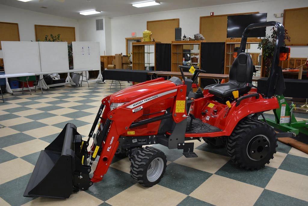 Image of Massey Ferguson GC1723E Primary image