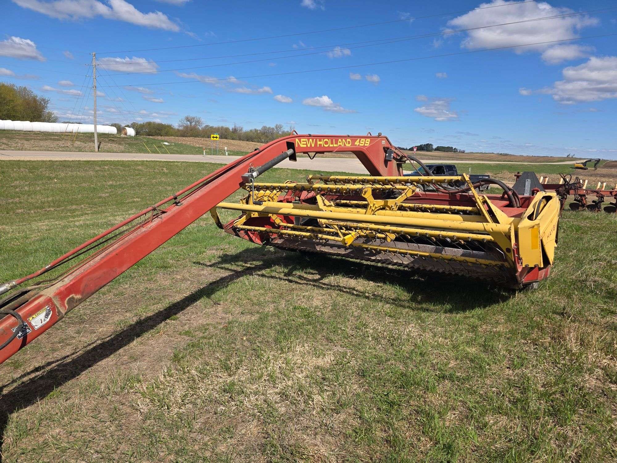 New Holland 499 Equipment Image0