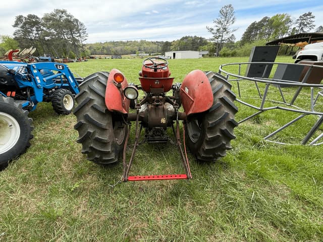 Image of Massey Ferguson 135 equipment image 3
