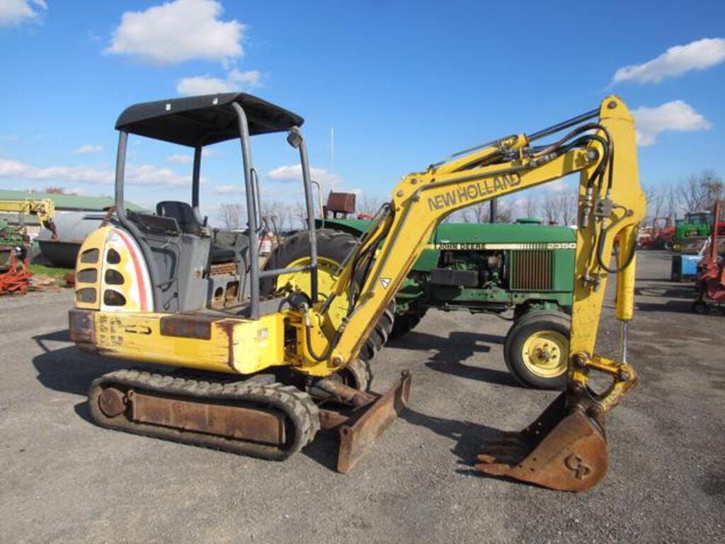 Main image New Holland EC25