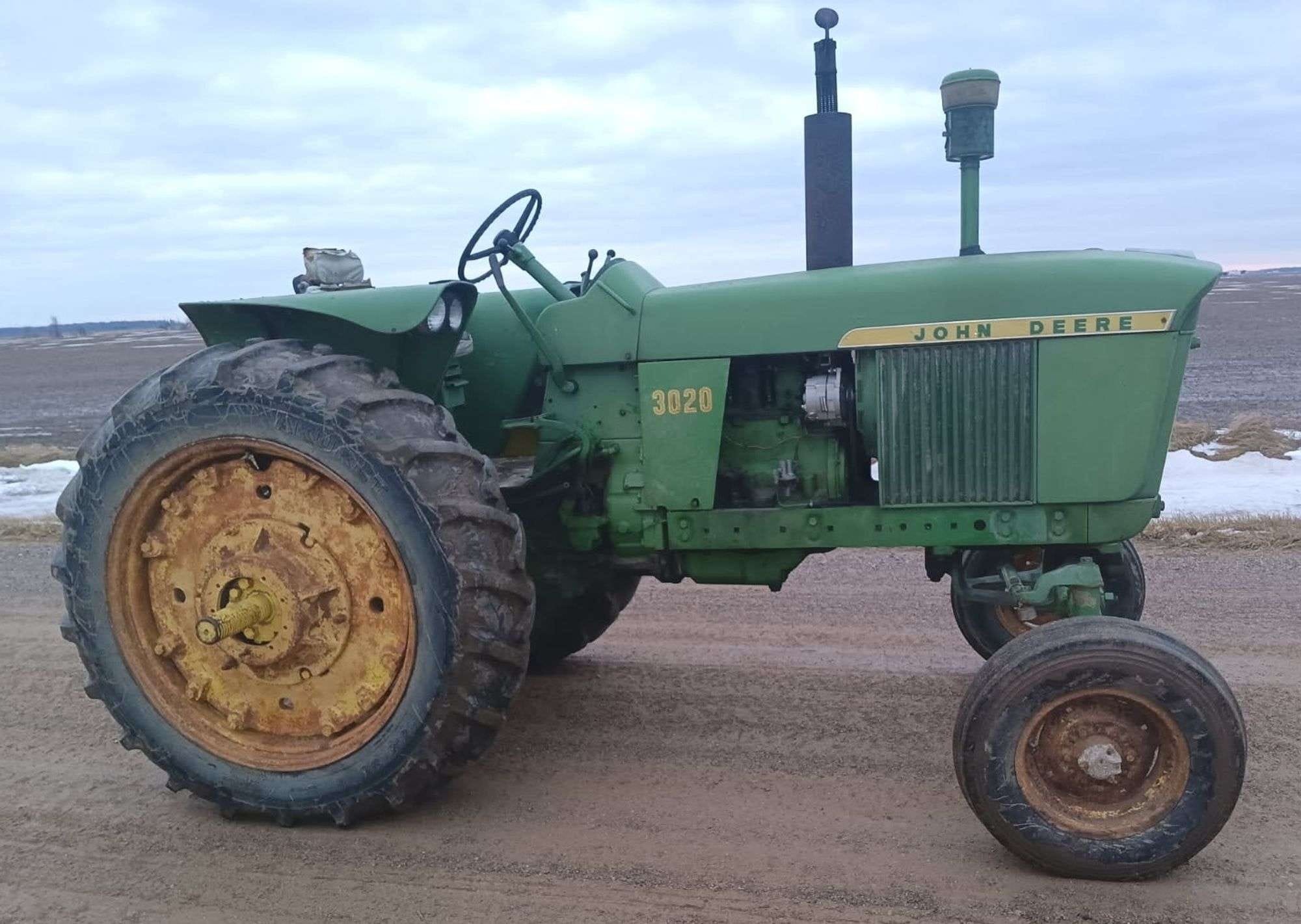 1965 John Deere 3020 Equipment Image0