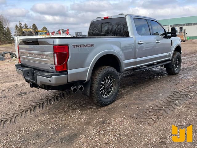 Image of Ford F-350 equipment image 4