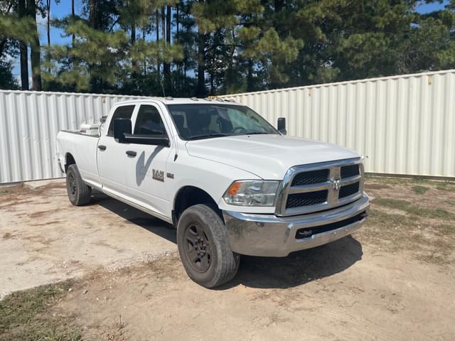 Image of Dodge Ram 3500 equipment image 2
