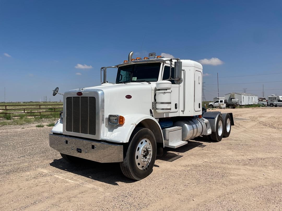 Image of Peterbilt 367 Primary image