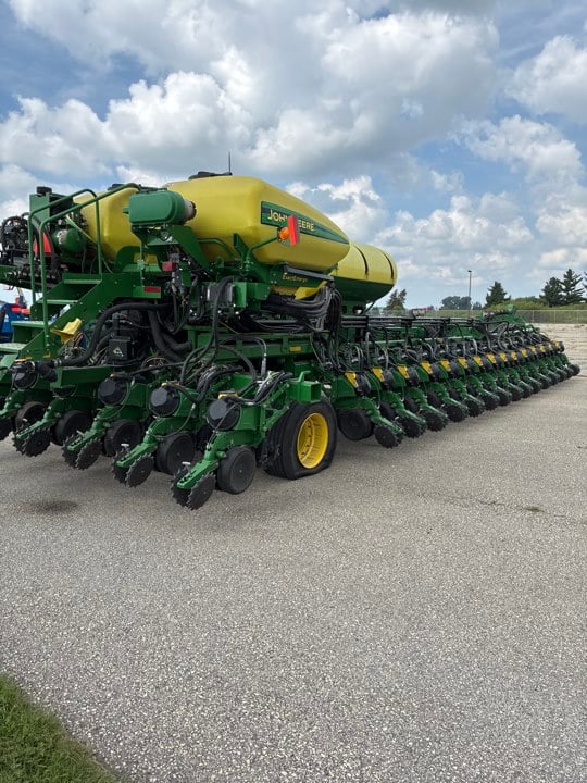 2019 John Deere DB90 Equipment Image0