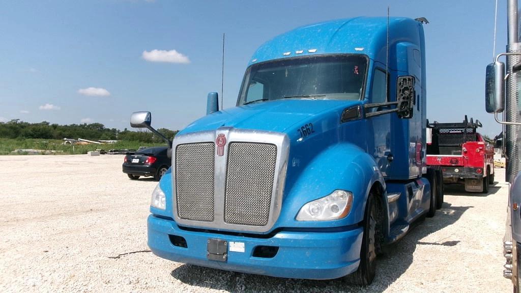 Image of Kenworth T680 Primary image