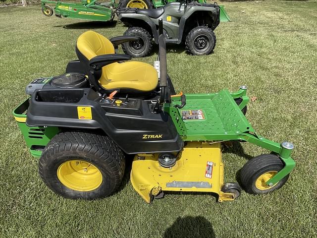 Image of John Deere Z525E equipment image 1