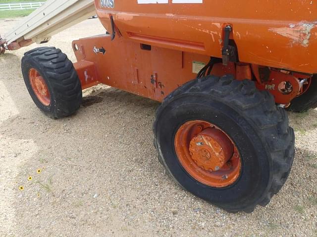 Image of JLG 600S equipment image 4