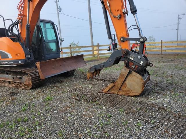 Image of  Doosan DX140LCR equipment image 2