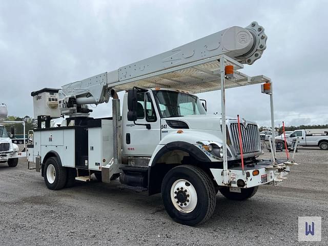 Image of International 7400 equipment image 3