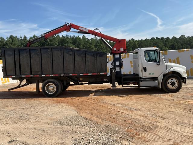 Image of Freightliner M2 equipment image 3