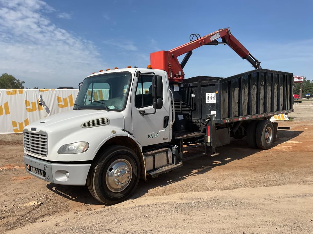 Image of Freightliner M2 Primary image