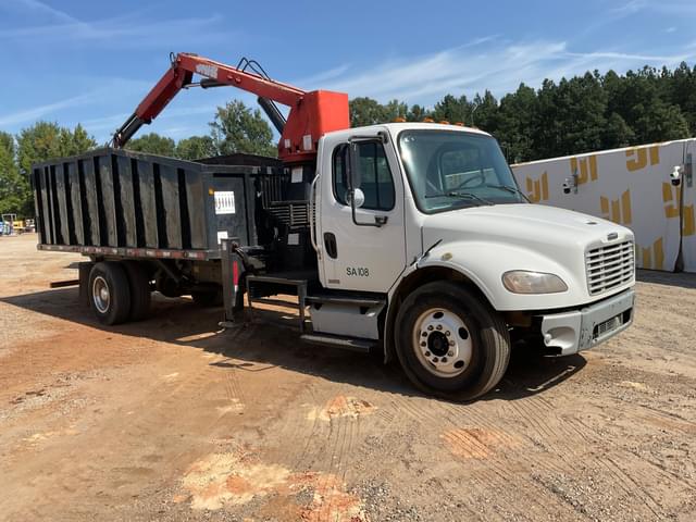 Image of Freightliner M2 equipment image 2