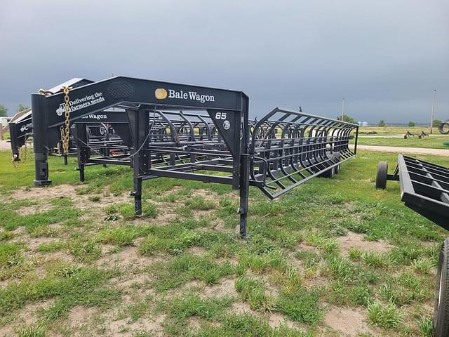 Image of  Industrias America Bale Wagon equipment image 1
