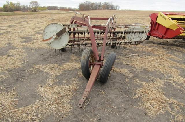 Image of International Harvester 35 equipment image 2