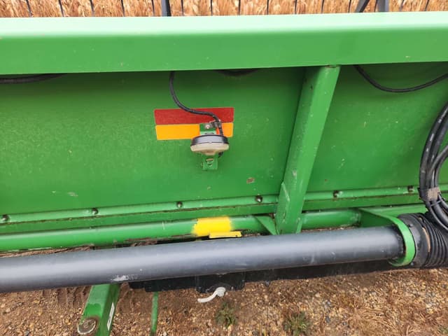 Image of John Deere 630 equipment image 4